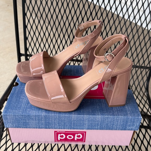 Pop Women's Blush Pink Patent Block Heels - Picture 3 of 5